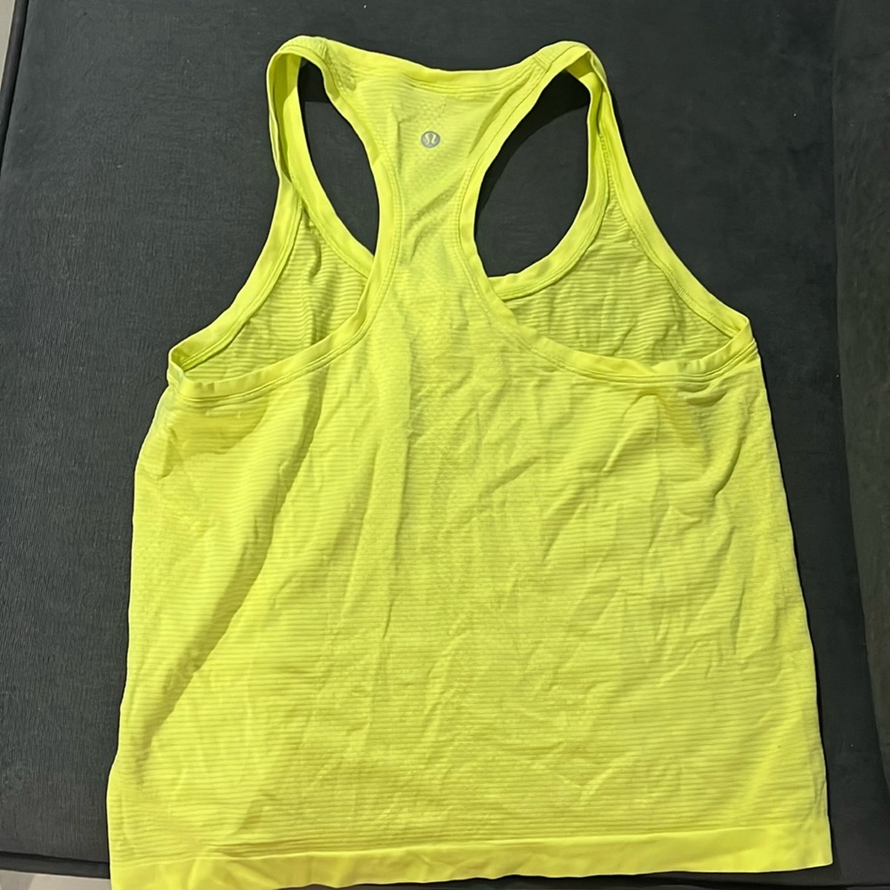 Lululemon tank